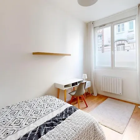 4 Bedrooms Auguste Comte Апартаменты Гавр